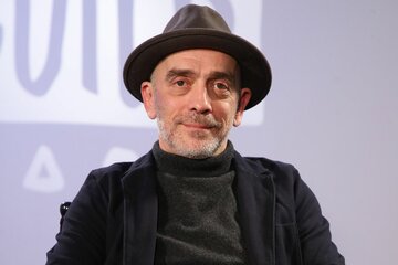 Adrian Schiller
