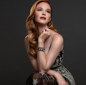 Sarah Drew